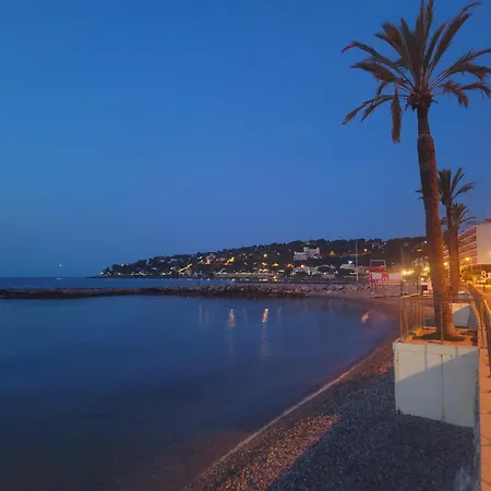 Lidou アパート *